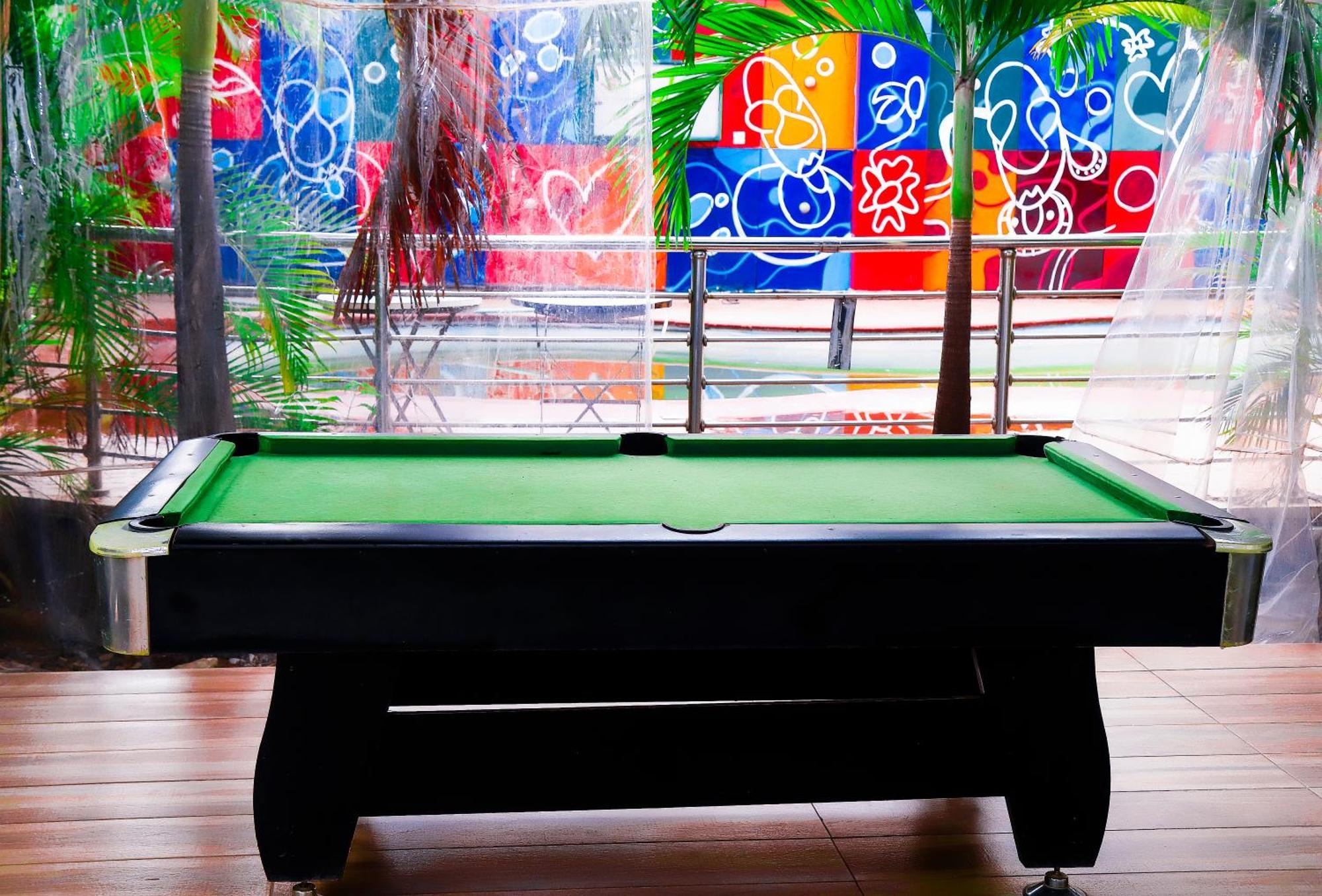 Western Dreams Hotel Abuja Buitenkant foto