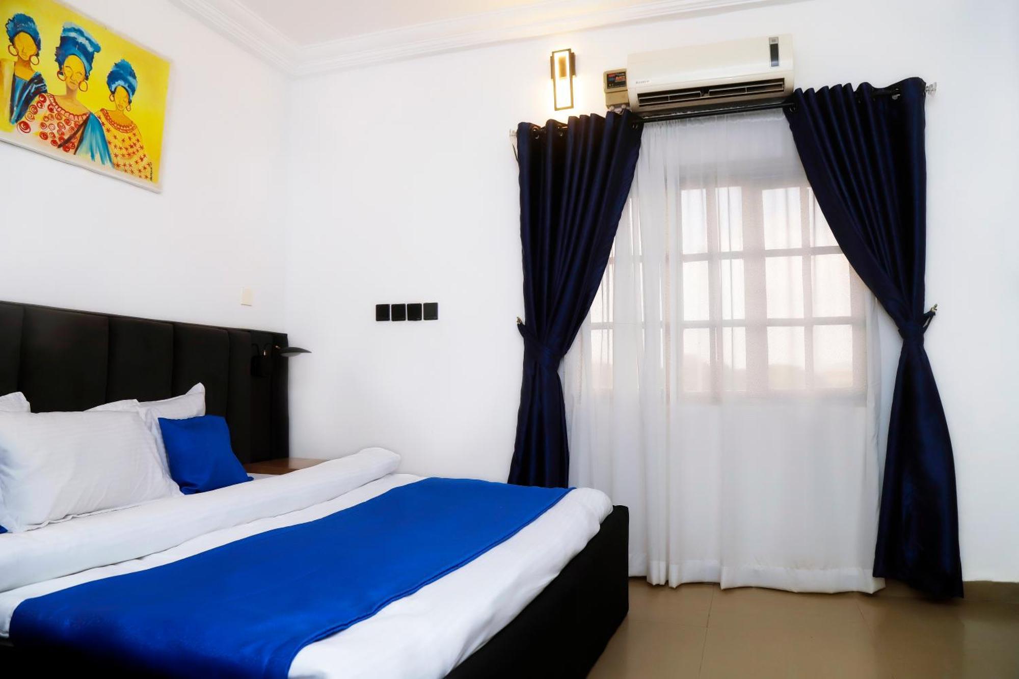 Western Dreams Hotel Abuja Buitenkant foto