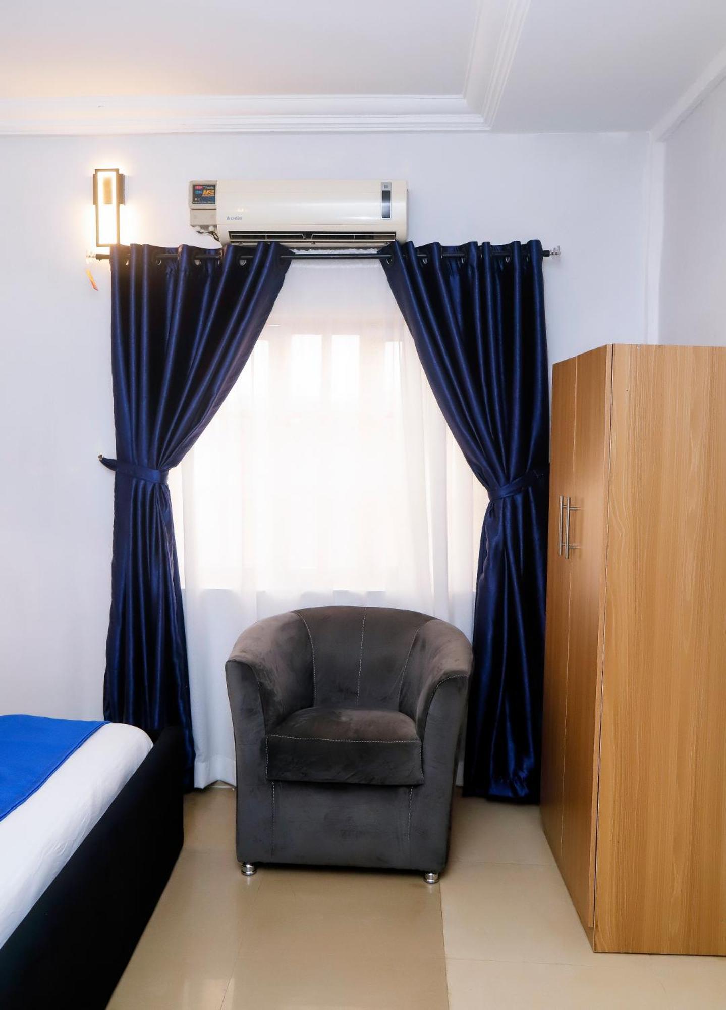 Western Dreams Hotel Abuja Buitenkant foto