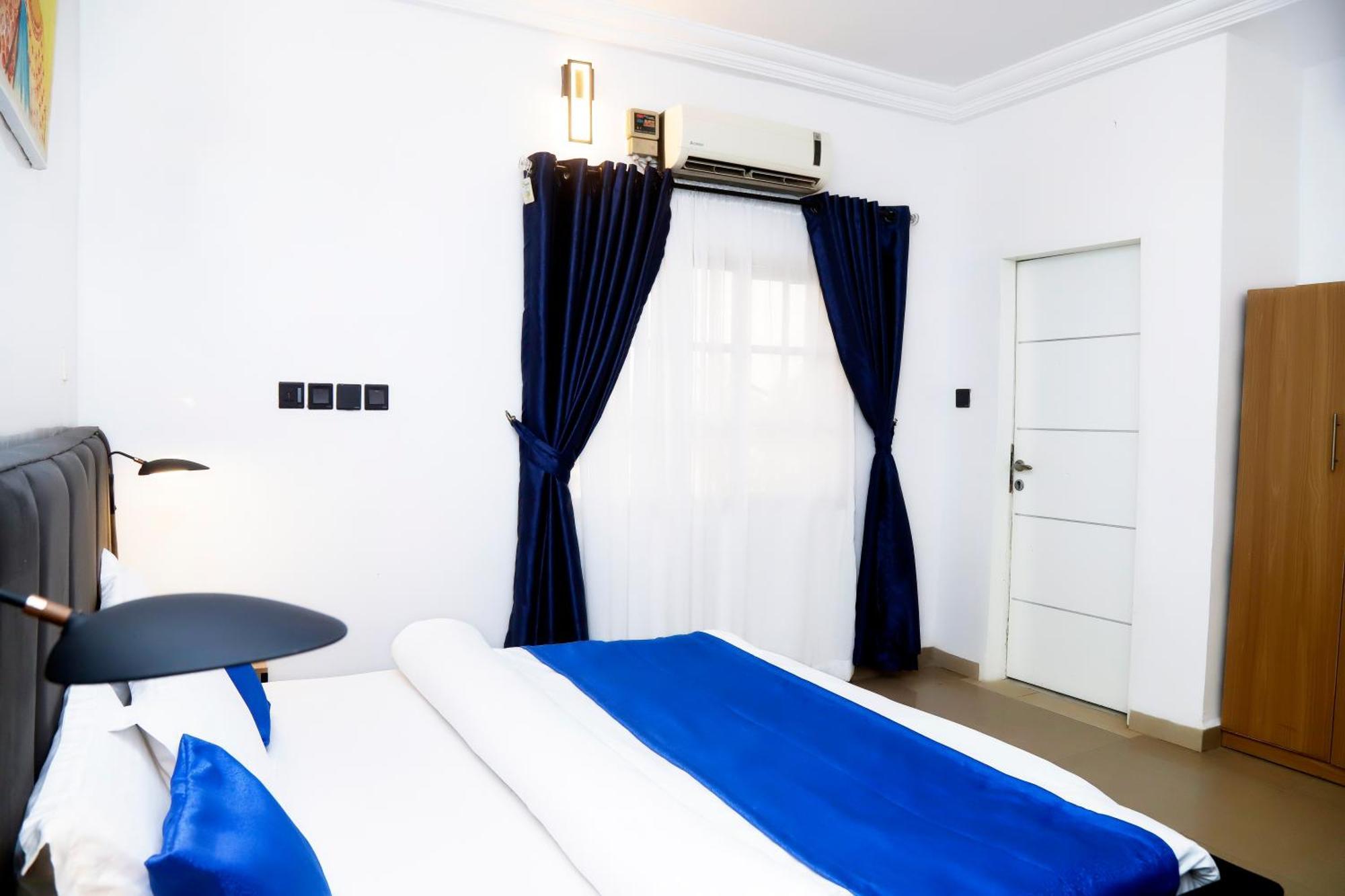 Western Dreams Hotel Abuja Buitenkant foto