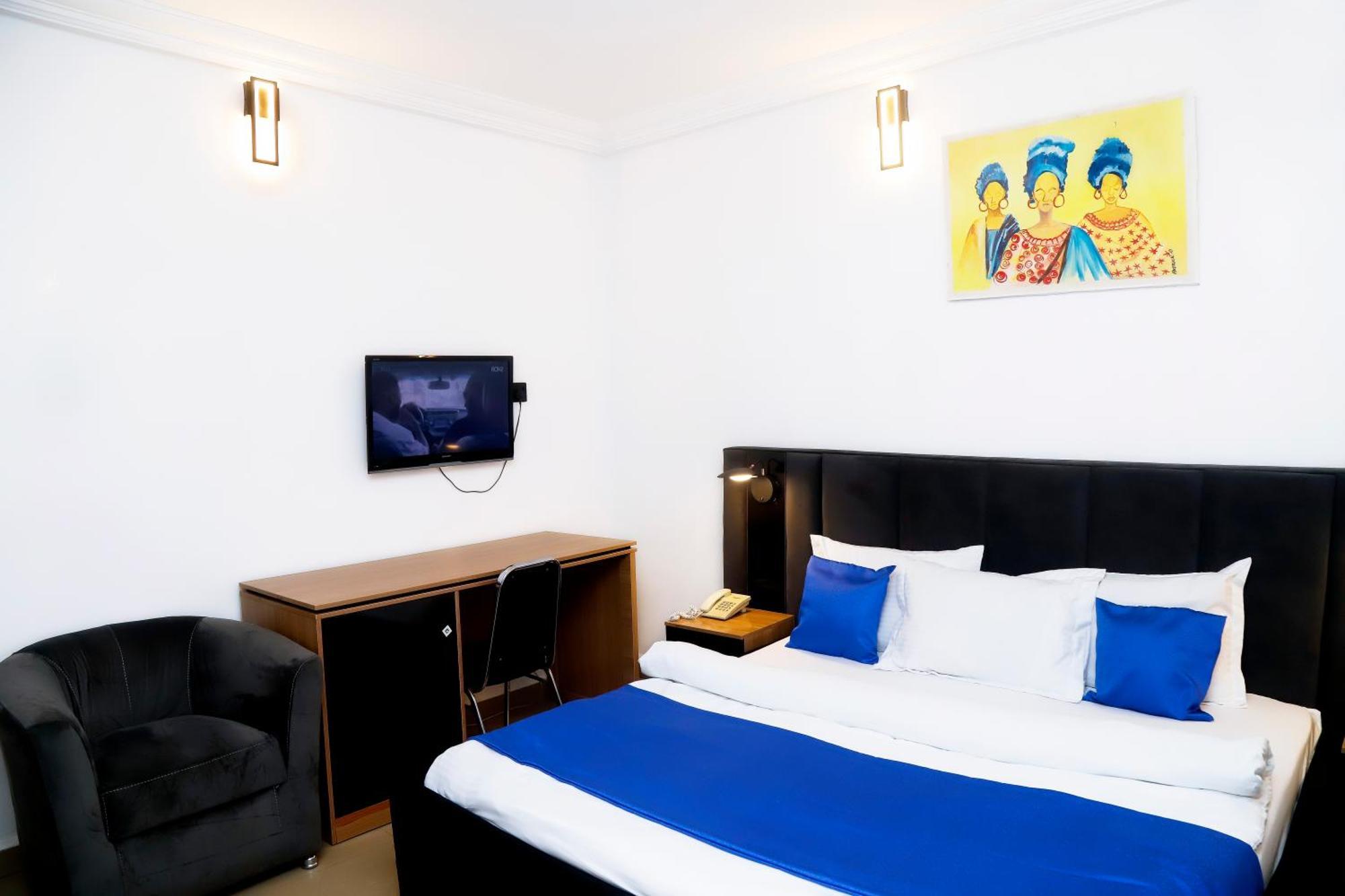 Western Dreams Hotel Abuja Buitenkant foto