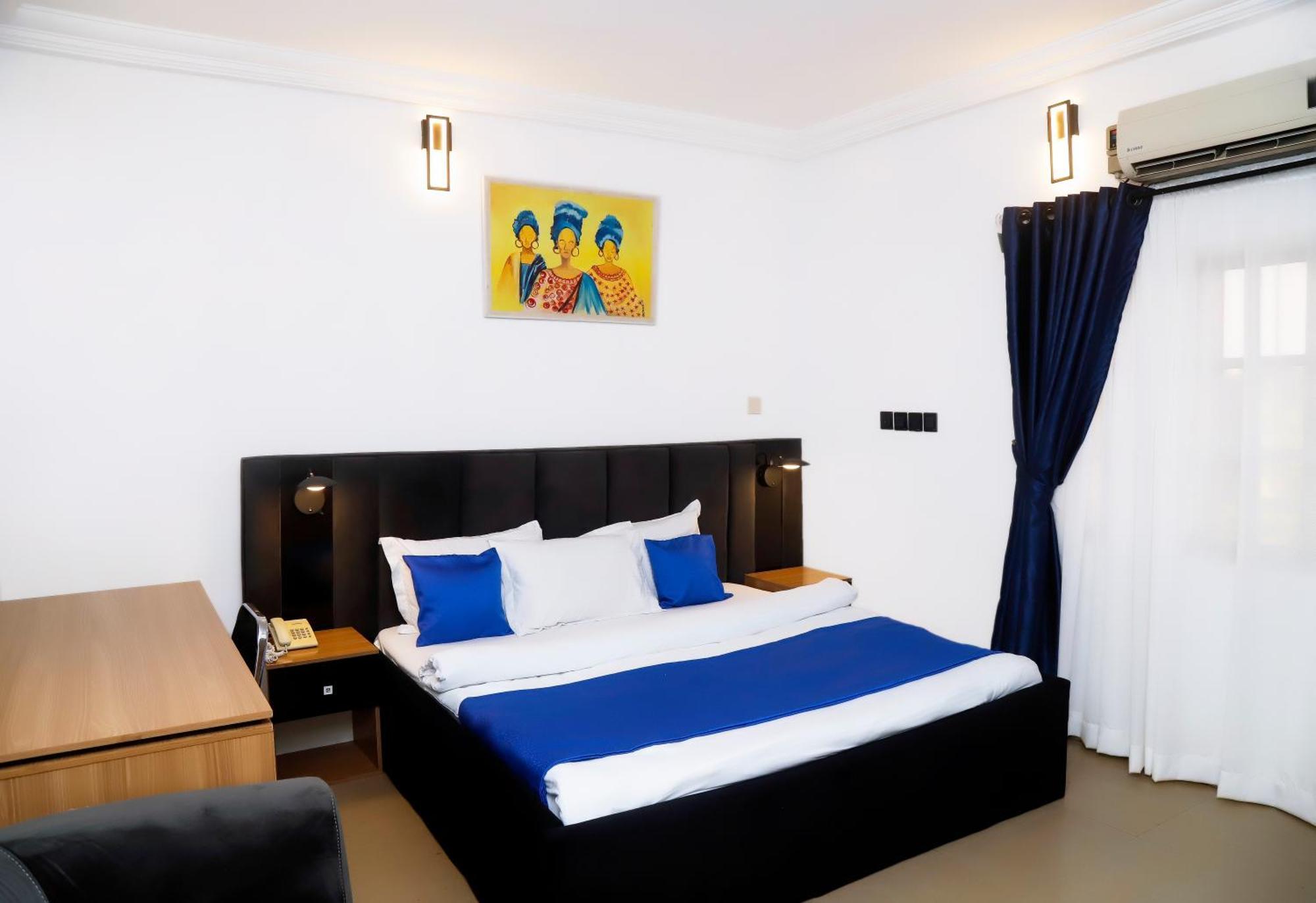 Western Dreams Hotel Abuja Buitenkant foto