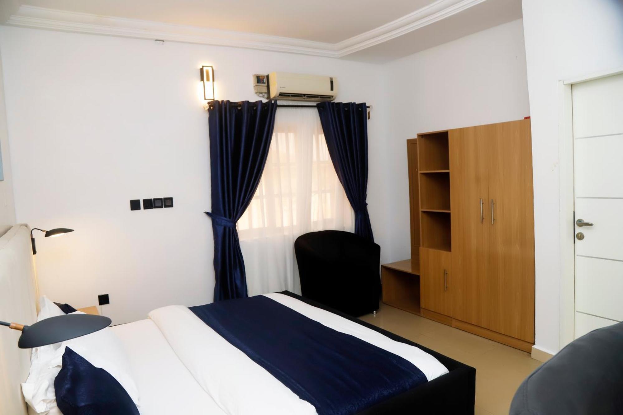 Western Dreams Hotel Abuja Buitenkant foto
